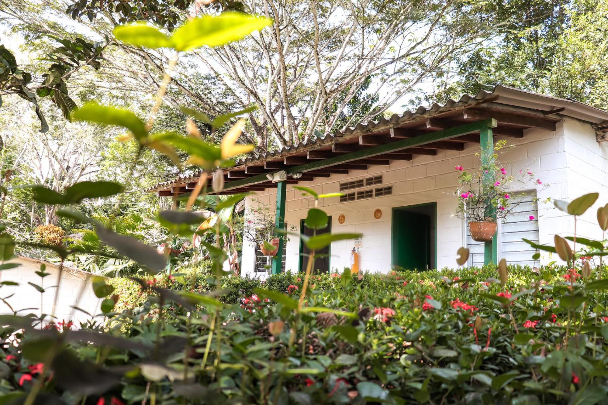 Los Colores Ecoparque Doradal Eksteriør billede